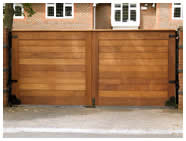 Derwent straight top gate with horizontal
boards