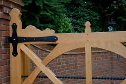 Bespoke hinge Bespoke hinge